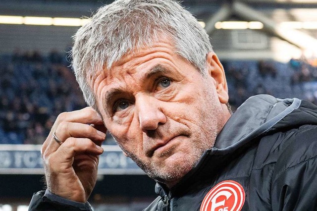 Das Bundesliga-Urgestein Friedhelm Fun...t mehr Trainer von Fortuna Dsseldorf.  | Foto: Bernd Thissen (dpa)