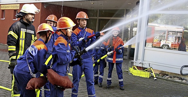 Endenburgs Feuerwehr hat in den letzte...investiert, das zahlt sich jetzt aus.   | Foto: Ralph Lacher