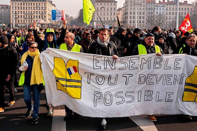 Immer weniger Menschen beteiligen sich an den Gelbwesten-Protesten.  | Foto: ROMAIN LAFABREGUE (AFP)