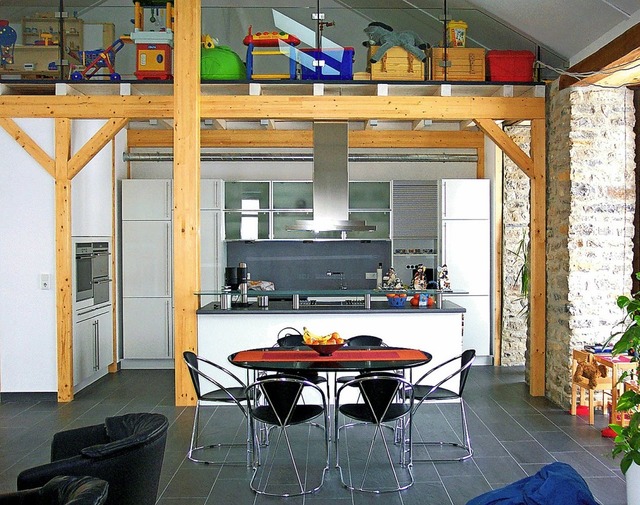 So kann eine zu Wohnraum umgebaute Scheue aussehen.  | Foto: Oehler