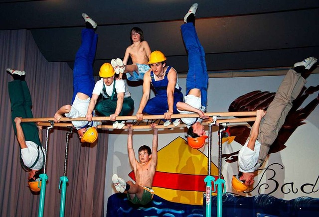 Akrobatik gehrt zu jedem bunten Turnerabend in Lenzkirch.   | Foto: Eva Korinth