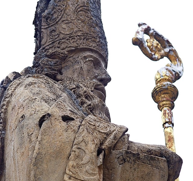 Die Blasiusstatue auf dem Domplatz.   | Foto: Thomas Mutter