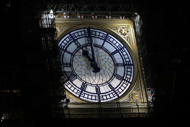 23 Uhr Ortsteil: Der Big Ben zeigt eine historische Stunde.  | Foto: ISABEL INFANTES (AFP)