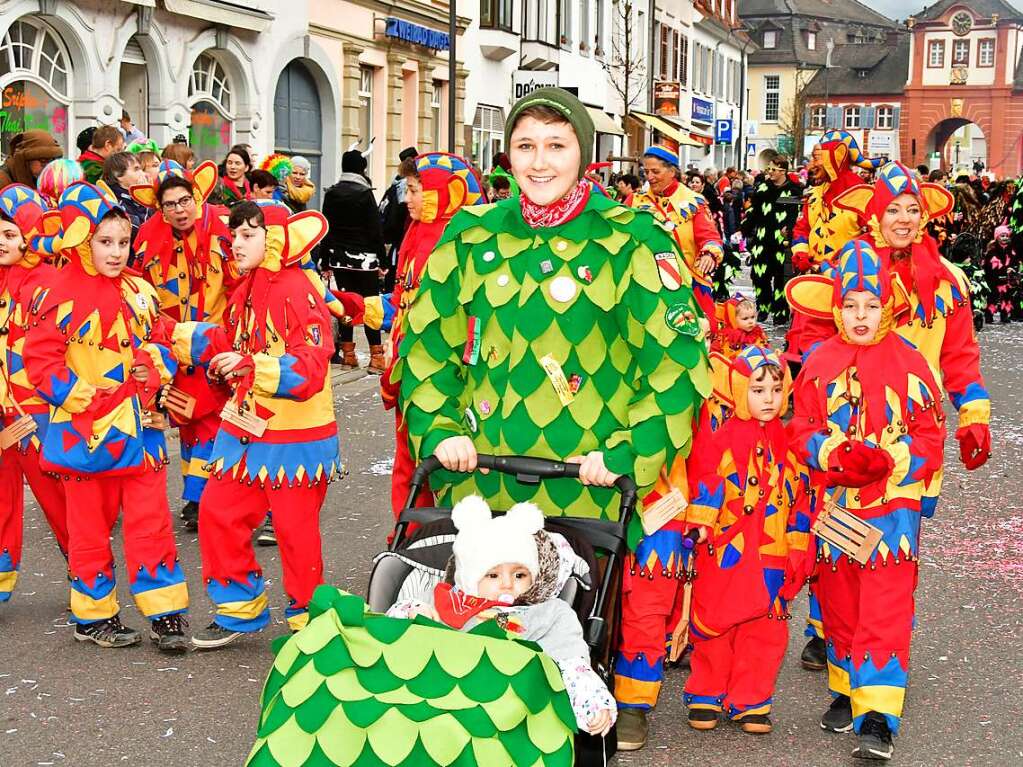 Narren und Besucher hatten beim Umzug durch die Innenstadt ihren Spa.