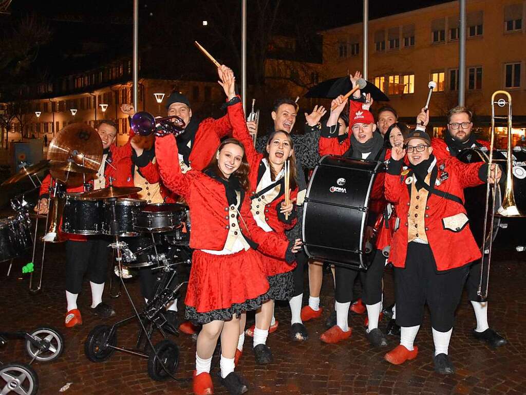 Die Gste aus der Gugge-Szene trugen in Rheinfelden klangvolle Namen: Kohlrtti-Chlpfer Horre, die Roli-Guggers aus Laufenburg, die Guggis 81 sowie die Xmen Group aus Schopfheim. Alle feierten den 50. Geburtstag der Ohrquler.