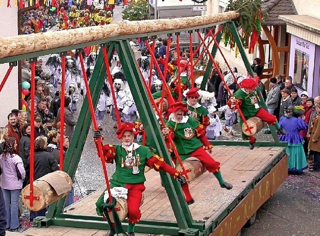 Der Wagen der Binzener Thonnerknaben, ein Archivbild aus dem Jahr 2003  | Foto: Birgit-Cathrin Maier