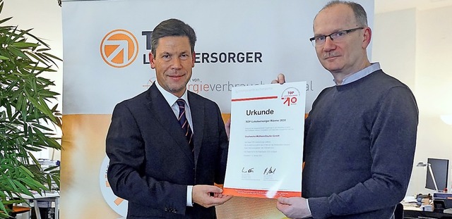 Uwe Phls (rechts), Leiter des Energie...hrer der Stadtwerke Mllheim-Staufen.  | Foto: Stadtwerke Mllheim Staufen