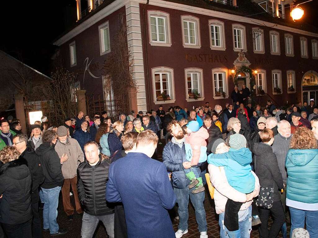 Gespannt warteten am Sonntagabend Brger, Brgermeisterkandidaten und Politiker auf das Ergebnis der Abstimmungen.