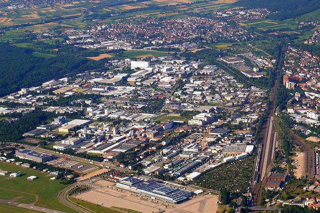 Das Industriegebiet Nord aus der Vogel...allee und Hans-Bunte-Strae ereignete.  | Foto: FWTM