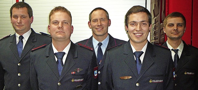 Kommandant Steffen Heitzler (von links...er, Pascal Schirmeier und Felix Meyer.  | Foto: Rolf Mck