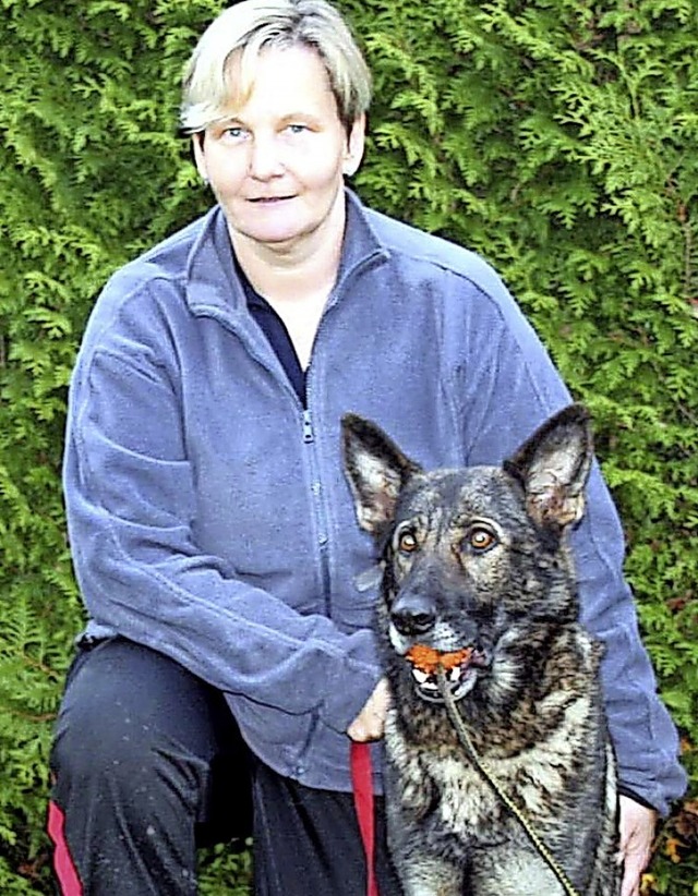 Martina Press wurde bei der Hauptversa...n fr 25 Jahre Mitgliedschaft geehrt.   | Foto: Ralph Lacher