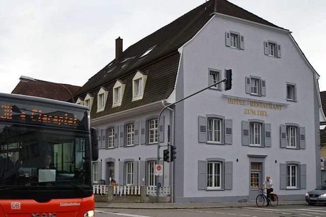 Das Traditionsgasthaus &#8222;Zum Ziel...m Restaurant. Ein Anbau knnte helfen.  | Foto: Ingrid Bhm-Jacob