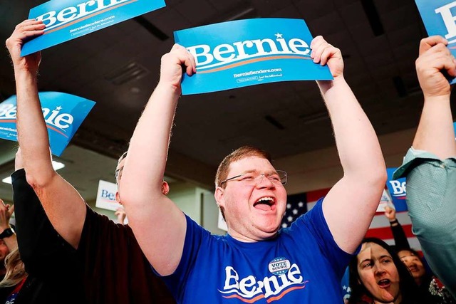 Anhnger von Bernie Sanders machen Sti... 78-Jhrige in Iowa abgeschnitten hat.  | Foto: JOE RAEDLE (AFP)