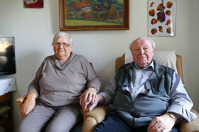 Vor siebzig Jahren haben sich Ruth und...en bis heute nicht ohne einander sein.  | Foto: Sarah Trinler