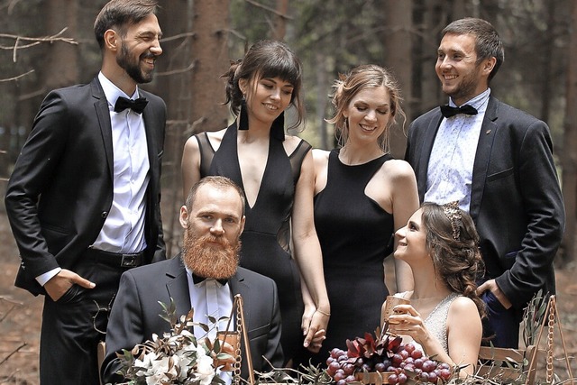 Nicht so spieig:  Viele Hochzeitspaar...raditionen und durchgetakteten Feiern.  | Foto: Marek Yuralaits  stock.adobe.com