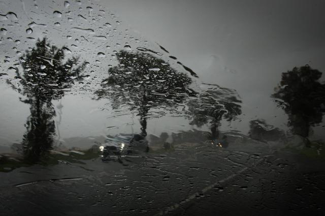 Meteorologen warnen vor einem heftigen Sturmtief am Wochenende