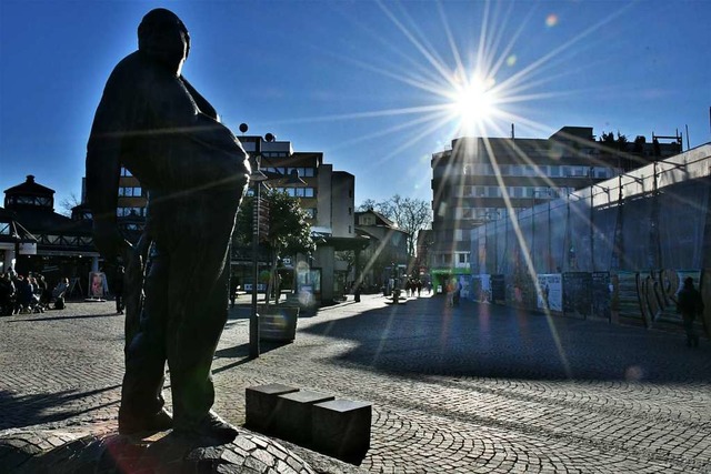 Handlungsbedarf gibt es bei der Gestal...nenstadtzugangs vom Bahnhofsplatz her.  | Foto: Barbara Ruda