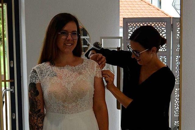 Wie eine Schneiderin in Rheinfelden Brautkleider herstellt