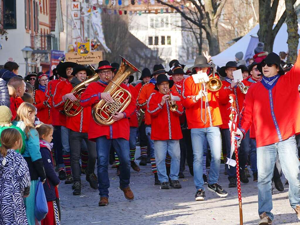 Traumhaftes Wetter und groartige Stimmung beim 42. Offenburger Narrentag