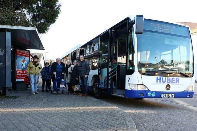 Die Jungfernfahrt des Marktbusses ist gelungen