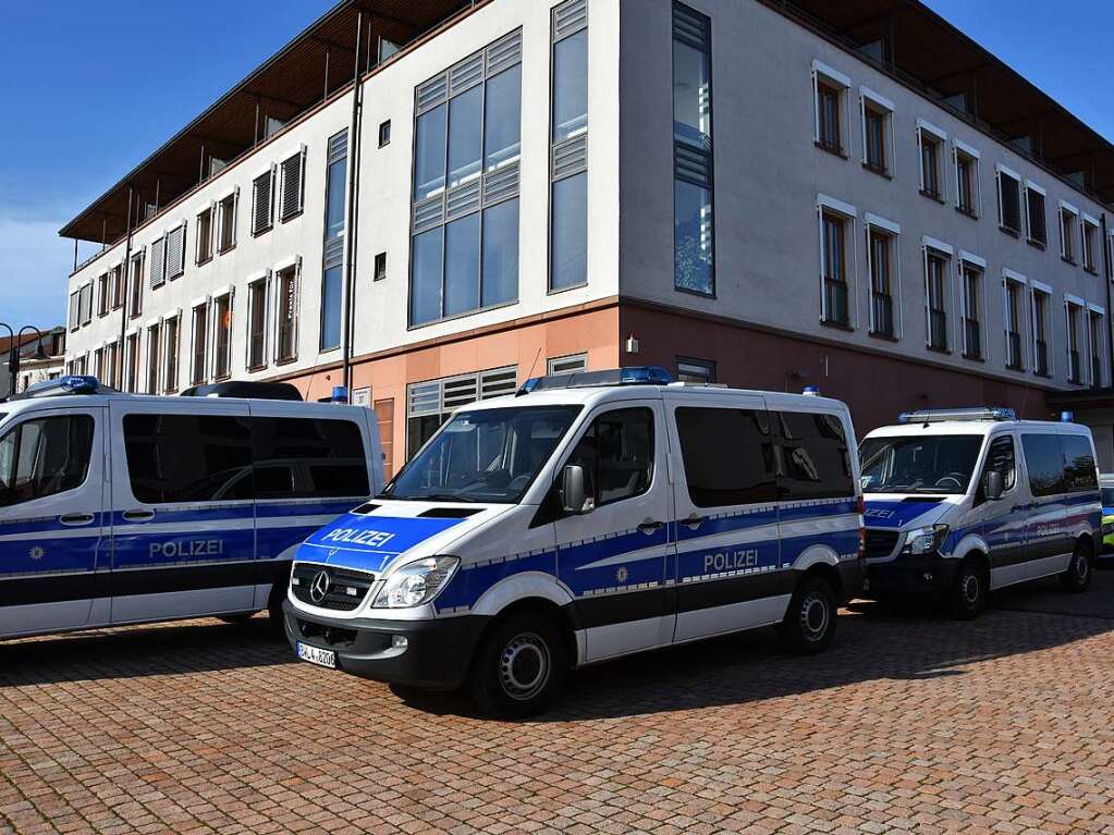 Mit sieben Mannschaften der Polizei wurde der Umzug begleitet