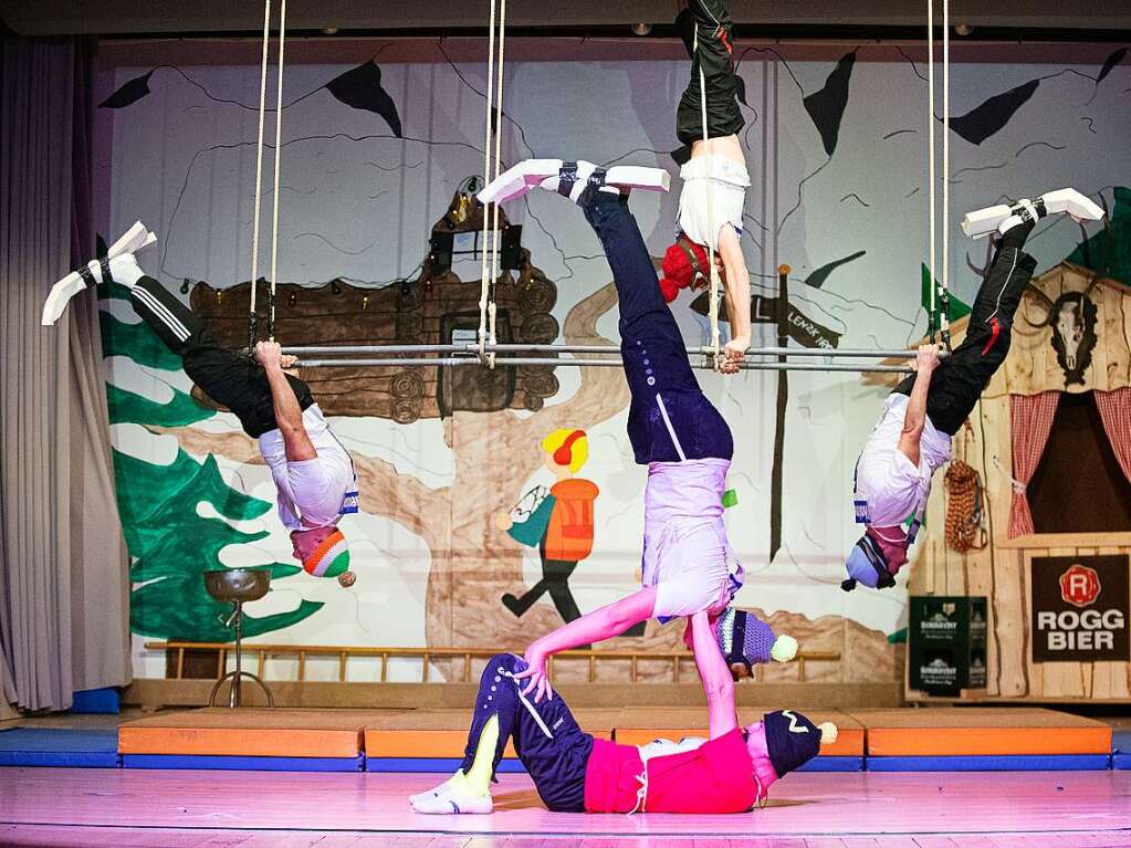 Der Berg ruft: Der Turnverein Lenzkirch hat traditionell mit seinem bunten Turnerabend die nrrische Zeit eingelutet. Der Abend stand unter dem Motto 