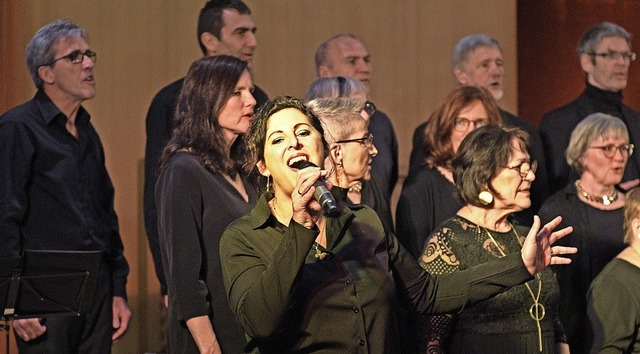 Gesangseinlage beim Konzert von Chorus Delicti   | Foto: Bettina Schaller