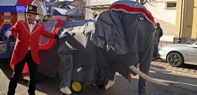 Selbst ein Elefant wollte sich das Jubilum nicht entgehen lassen.  | Foto: Christiane Sahli