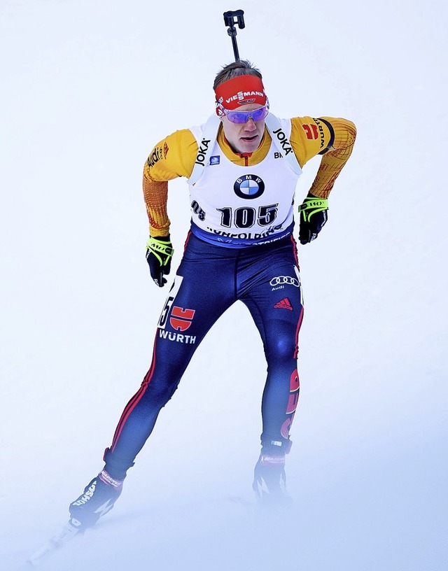 Biathlet Roman Rees zeigte bei den Ren...uletzt viel indoor trainieren musste.   | Foto: Sven Hoppe (dpa)