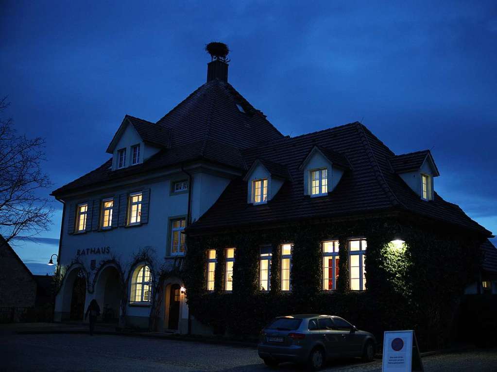 Geschftiges Treiben am Sonntagabend im Schallstadter Rathaus.