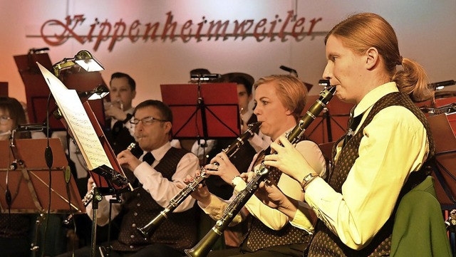 Die musikalische Zeitreise kam in der Kaiserswaldhalle gut an.   | Foto: Wolfgang Knstle