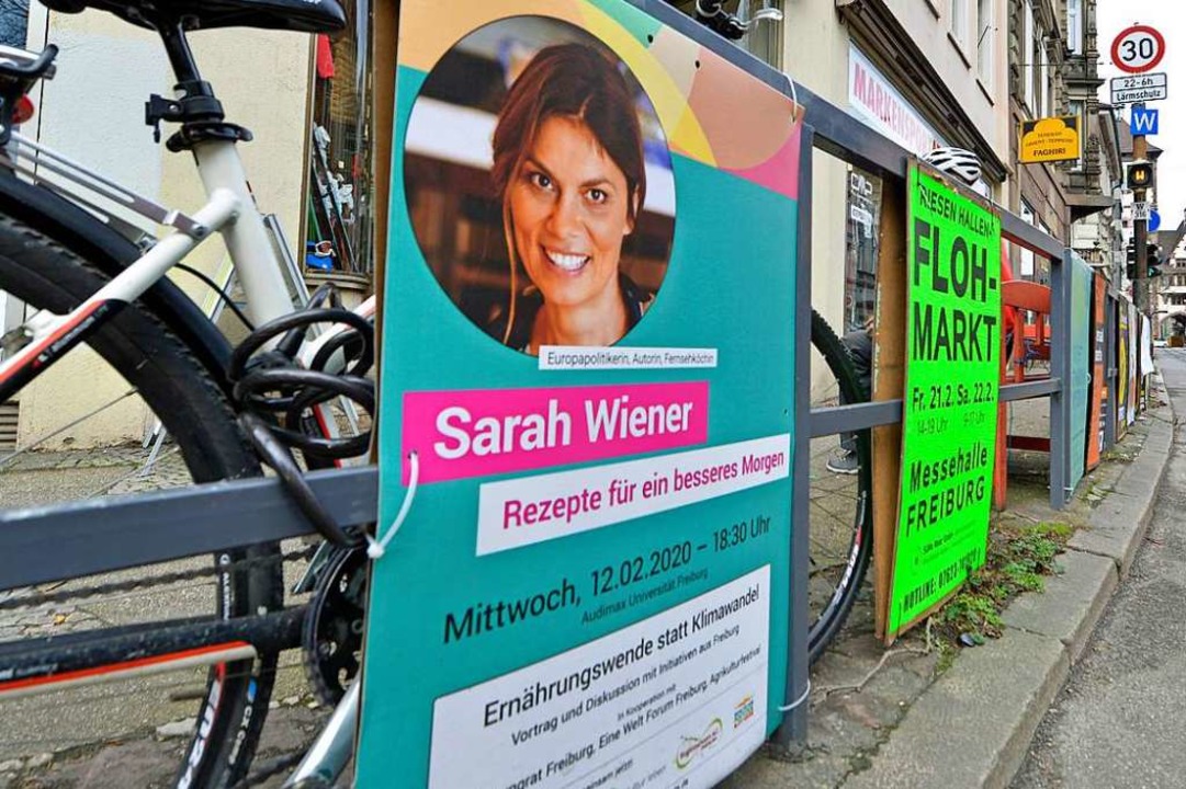 Einige wenige Plakate hngen noch &#8211; hier in der Wallstrae  | Foto: Michael Bamberger
