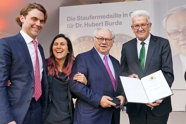 Jacob Burda und Elisabeth Furtwngler ...fermedaille in Gold ausgezeichnet hat.  | Foto: Helmut Seller