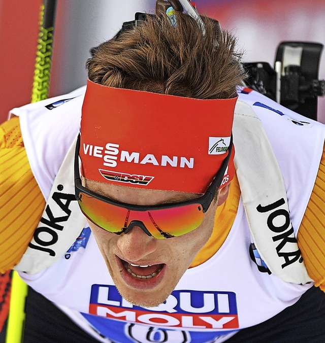Benedikt Doll hat es probiert, aber di...r Biathlon-WM an der Medaille vorbei.   | Foto: Hendrik Schmidt (dpa)