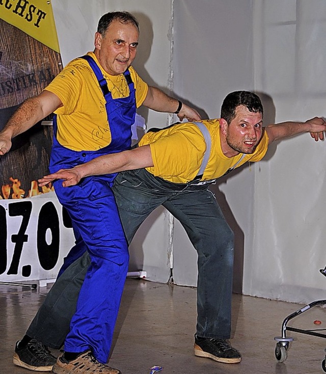 Stefan  Malzacher (links) und Benedikt...nflug auf den Harpolinger Musikerball.  | Foto: Hans-Walter Mark