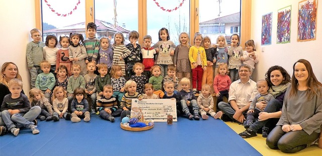 St. Martin teilte seinen Mantel, die K... Frderverein fr krebskranke Kinder.   | Foto: Kindergarten St. Carolus am Bchle