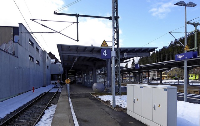 Gleis 4 im Titiseer  Bahnhof wird wied...selben Bahnsteig    erreichen knnen.   | Foto: Peter Stellmach