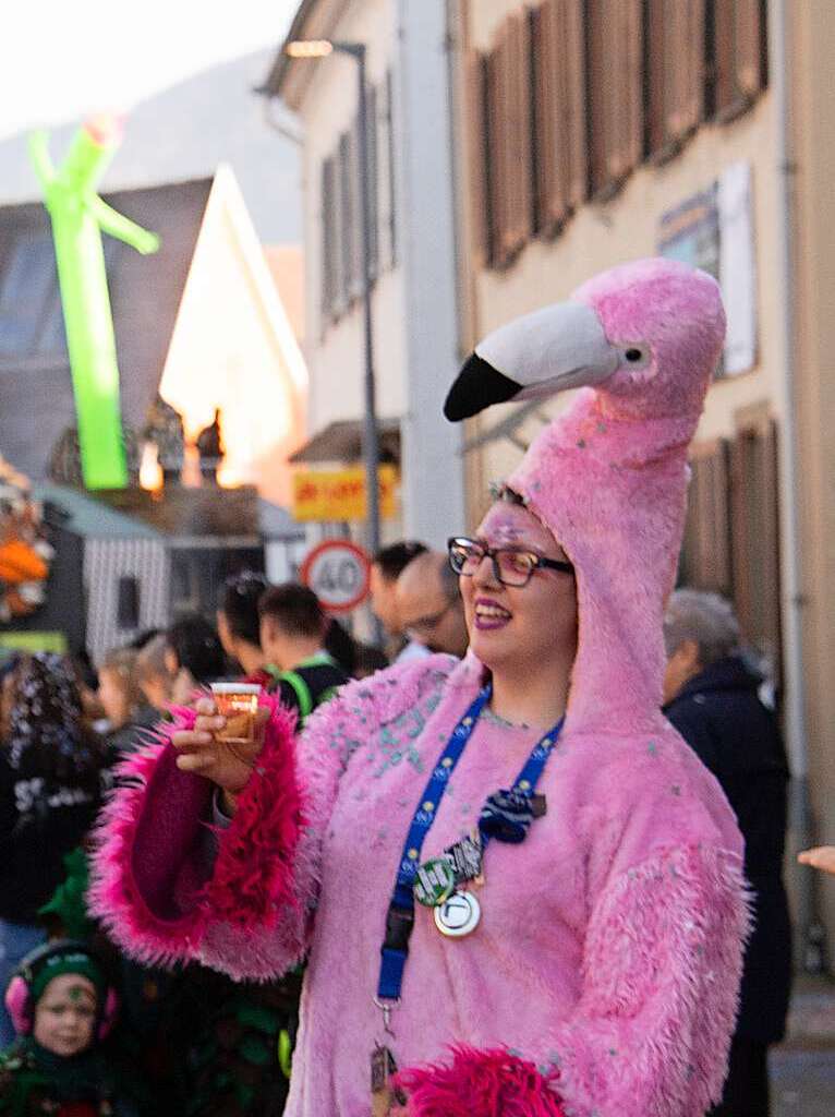 Narren in den Bugginger Straen beim groen Jubilumsumzug