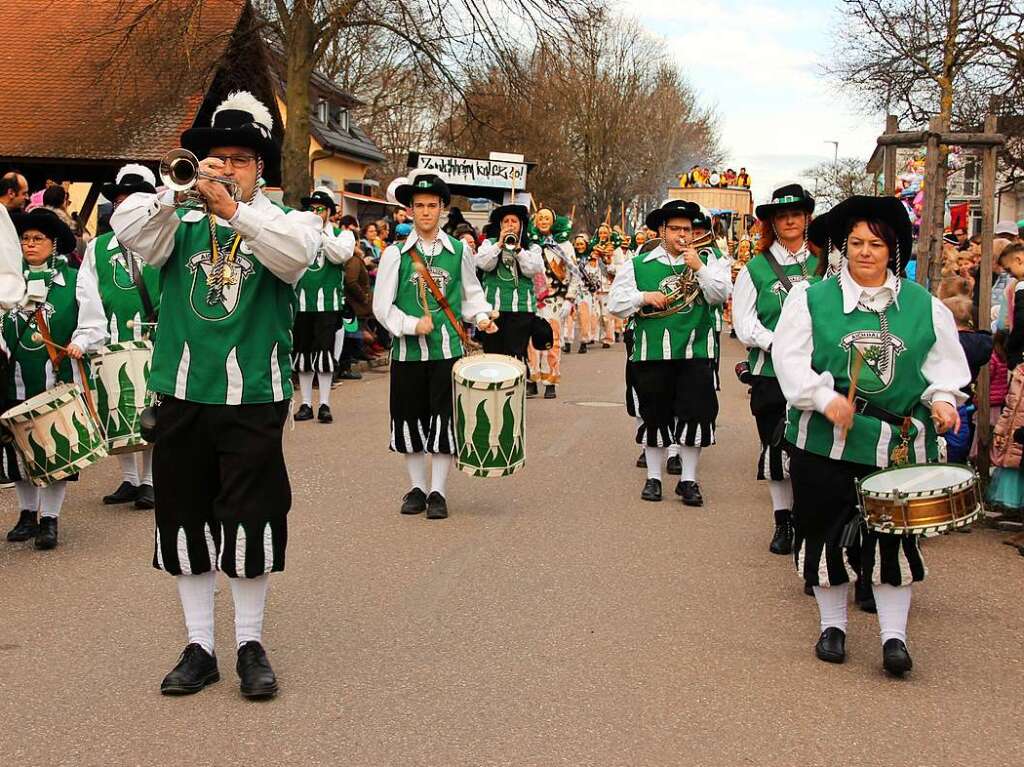 Bilder vom Umzug in Merdingen, zur Fasnachtszeit auch Zwulchheim genannt.