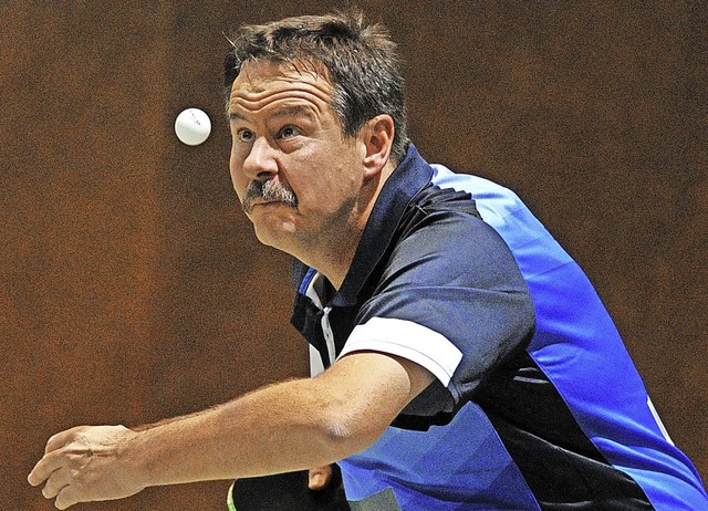 Gerd Schnle gewann fr den sieglosen ...e mit Wolfgang Krickl auch im Doppel.   | Foto: Wolfgang Scheu