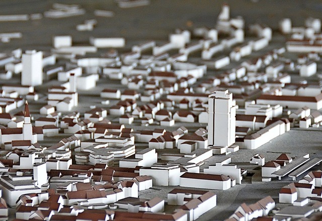 Ein Modell fr die Stadt Lrrach &#821...bald auch im bertragenen Sinn geben.   | Foto: Nikolaus Trenz