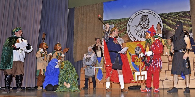 Endinger Jokili, Weisweiler Nume und R...fel  vor dem Forchheimer Narrengericht  | Foto: Roland Vitt