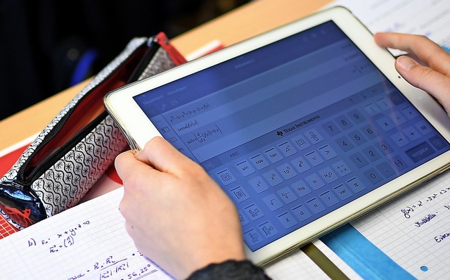 Der Bund bezuschusst Investitionen fr mehr digitales Lernen im Klassenzimmer.  | Foto: Britta Pedersen
