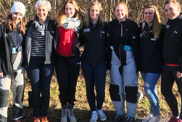 Strahlende Gesichter beim Aufsteiger i...Beutler, Laura Klaile und Pauline Jung  | Foto: privat