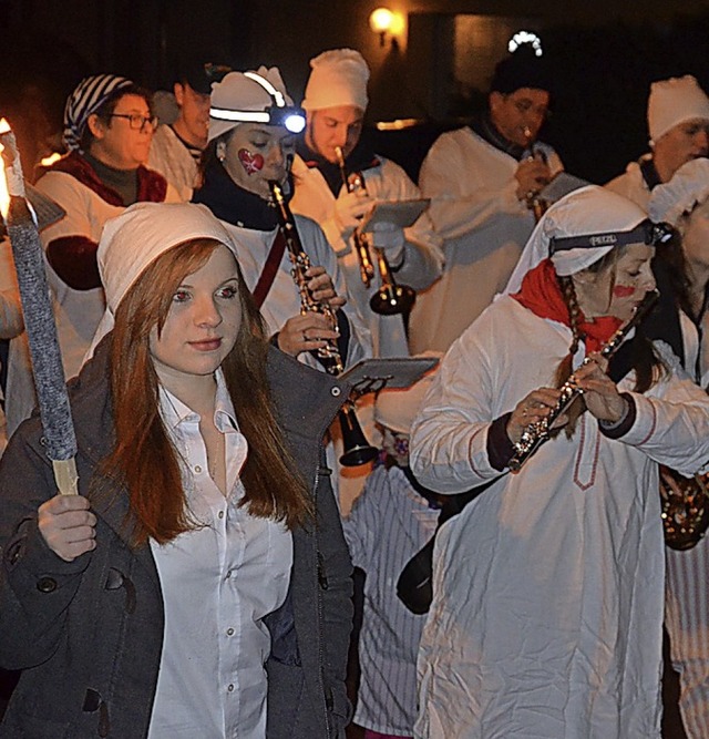 Am Donnerstag laufen auch in Istein wieder Hemdglunkis durchs Dorf.  | Foto: Marco Schopferer