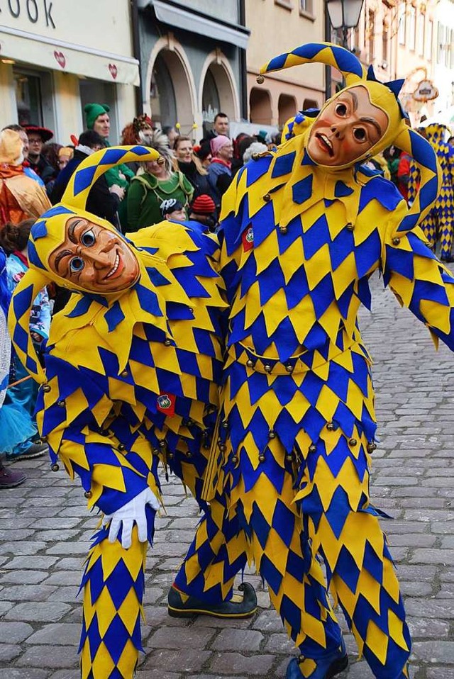 Die Bajasse tanzen am Sonntag auf dem Marktplatz in Waldkirch.  | Foto: Hubert Bleyer