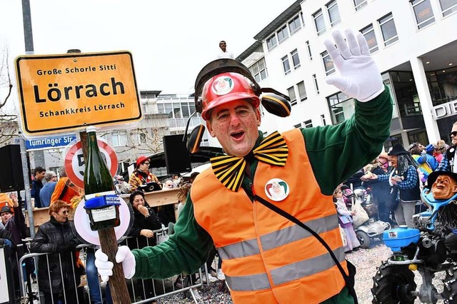 Die Straenfasnacht beginnt in der &#8...ch, hier der groe Umzug des Vorjahrs.  | Foto: Barbara Ruda