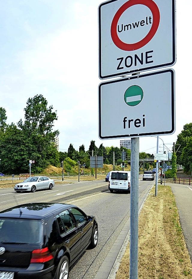 Nicht alle Autofahrer achten auf die Umweltzone.  | Foto: Michael Bamberger