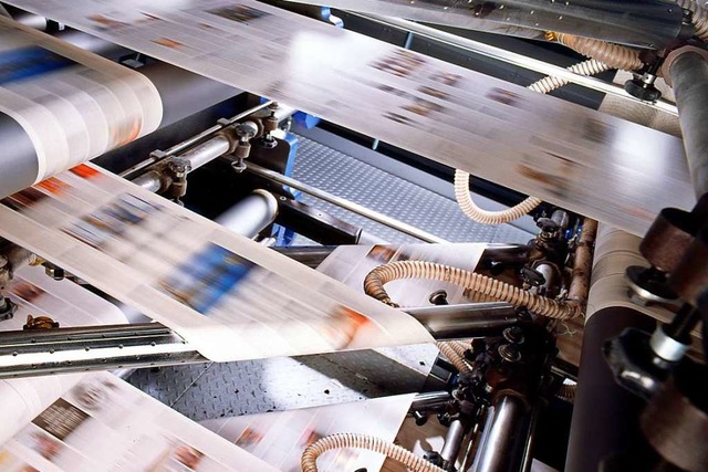 Frisch bedruckte Papierbahnen fr die BZ machen Tempo.  | Foto: KBA