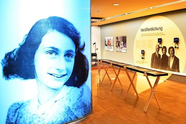 Anne Franks Tagebuch und seiner Verbre...Jdischen Museum der Schweiz gewidmet.  | Foto: Annette Mahro